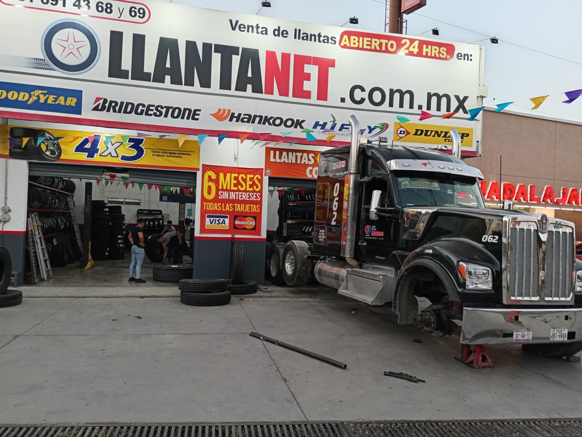 Ubicación Llantanet Tuxtla Gutiérrez Chiapas Terán dirección de sucursal venta de llantas y servicio automotriz